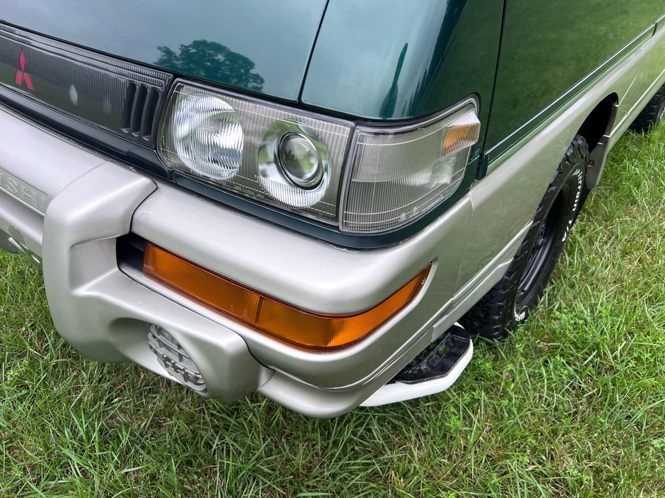1998 Mitsubishi Delica 4th Gen - Image 24 of 31