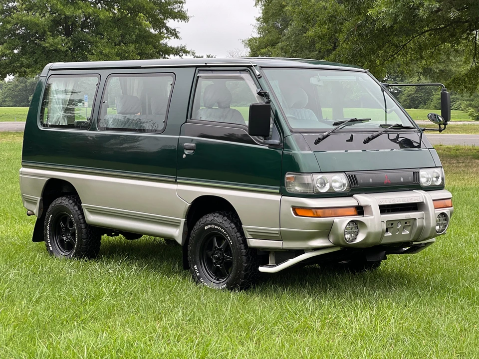 1998 Mitsubishi Delica 4th Gen - Image 17 of 31