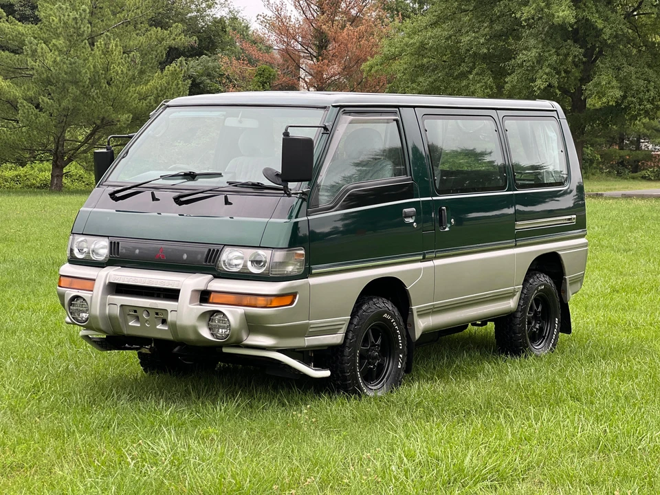 1998 Mitsubishi Delica 4th Gen - Image 9 of 31