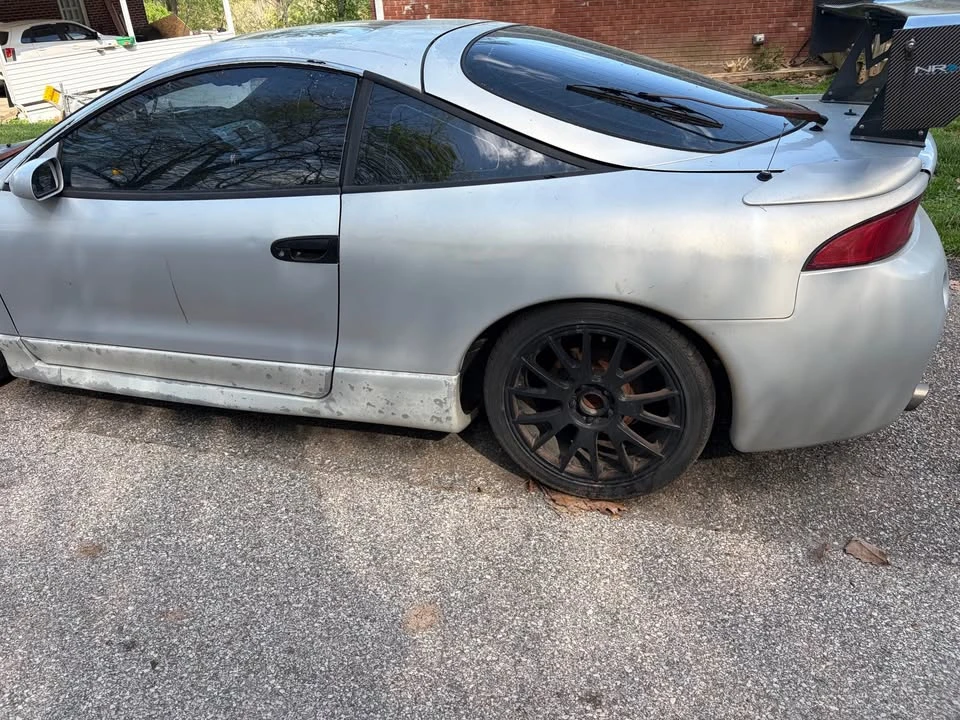 1998 Mitsubishi Eclipse 2nd Gen - Image 2 of 4