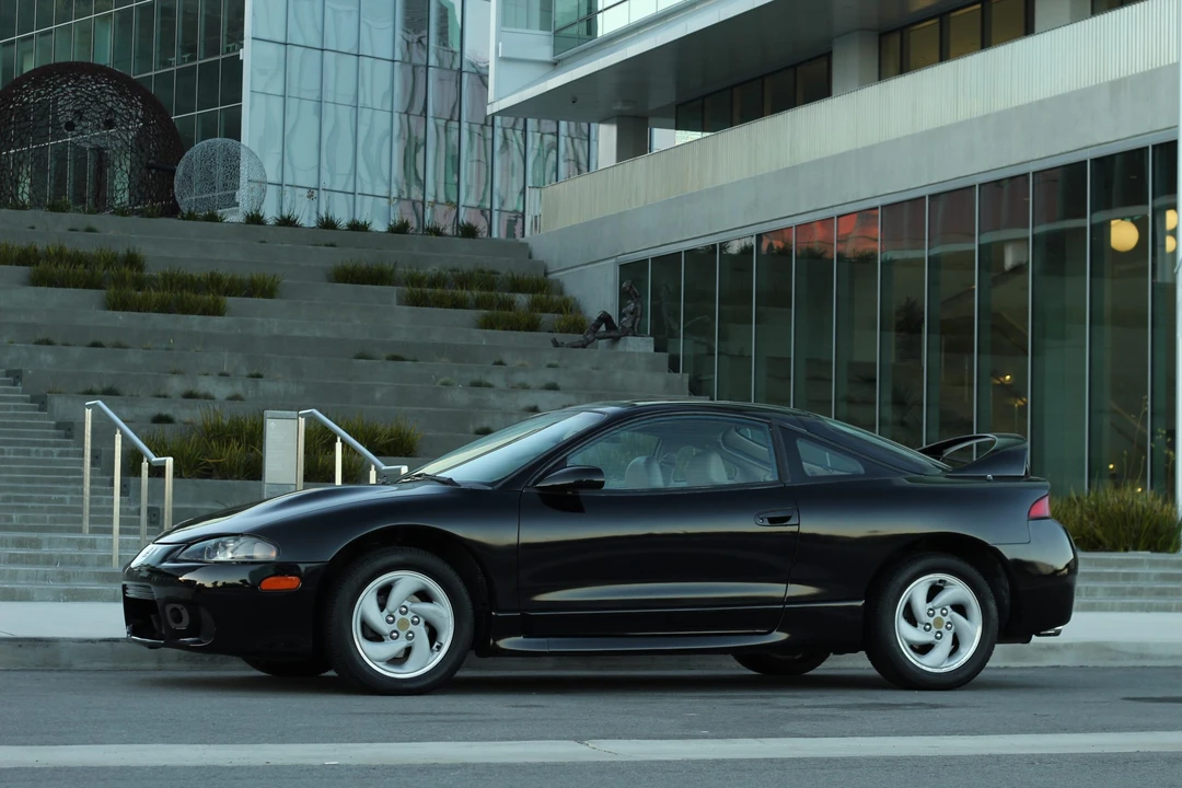 1998 Mitsubishi Eclipse 2nd Gen - Image 8 of 31