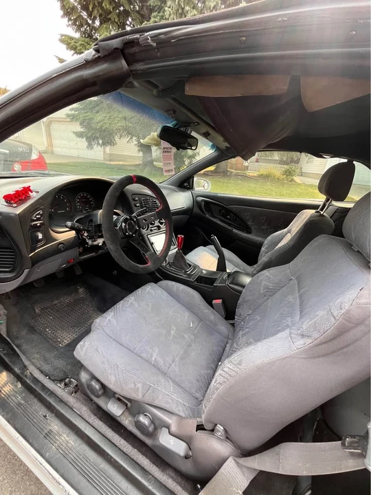 1998 Mitsubishi Eclipse 2nd Gen - Image 9 of 13