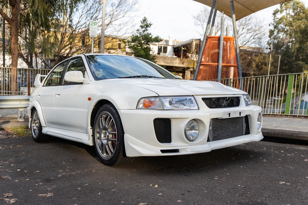 1998 Mitsubishi Lancer Evolution V 6th Gen - Image 8 of 31