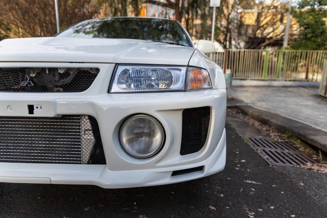 1998 Mitsubishi Lancer Evolution V 6th Gen - Image 12 of 31
