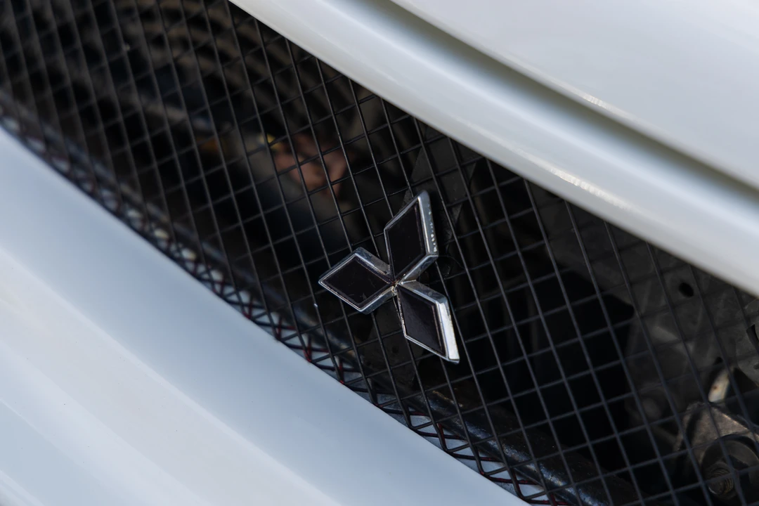 1998 Mitsubishi Lancer Evolution V 6th Gen - Image 13 of 31