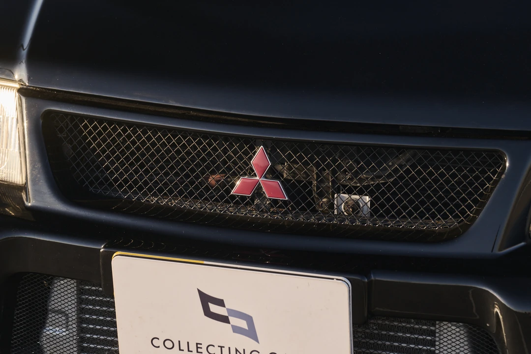 1998 Mitsubishi Lancer Evolution V 6th Gen - Image 14 of 31