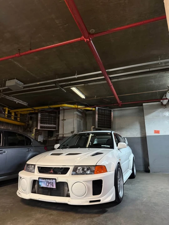 1998 Mitsubishi Lancer - Image 2 of 12