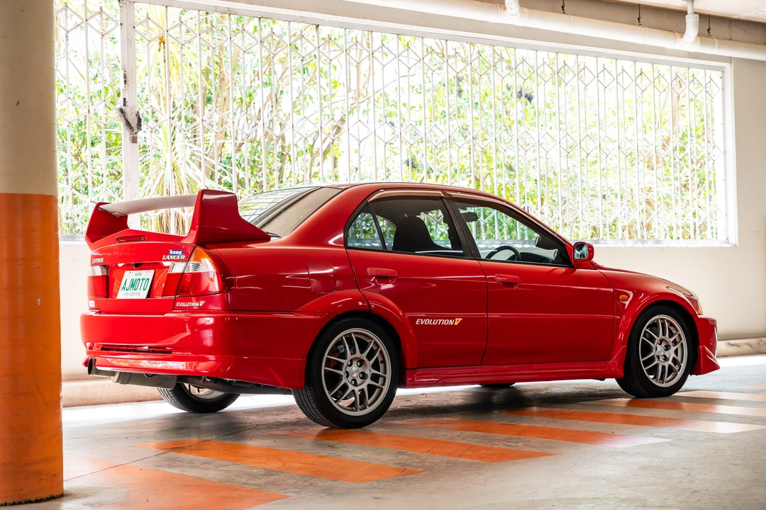 1998 Mitsubishi Lancer Evolution V 6th Gen - Image 6 of 31