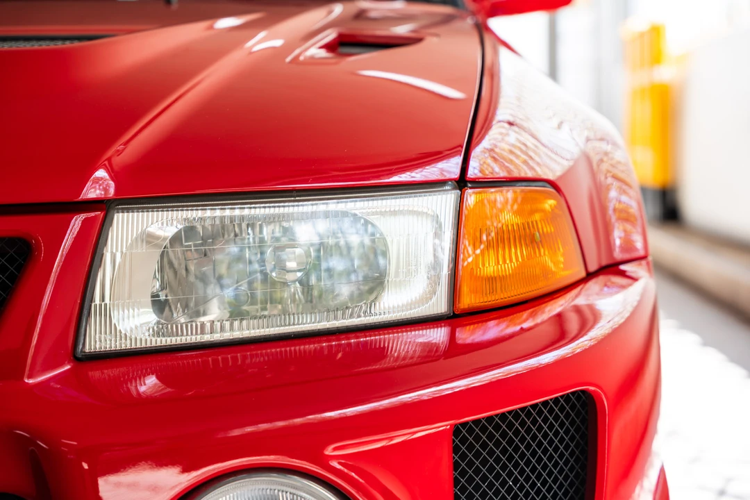 1998 Mitsubishi Lancer Evolution V 6th Gen - Image 18 of 31
