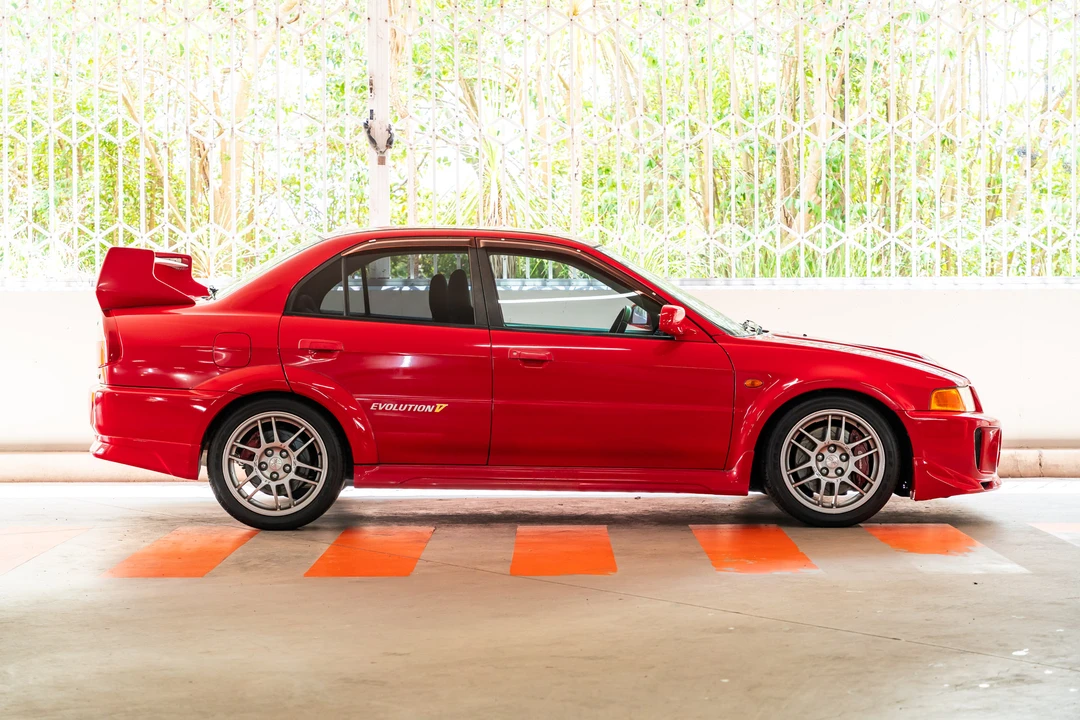 1998 Mitsubishi Lancer Evolution V 6th Gen - Image 5 of 31