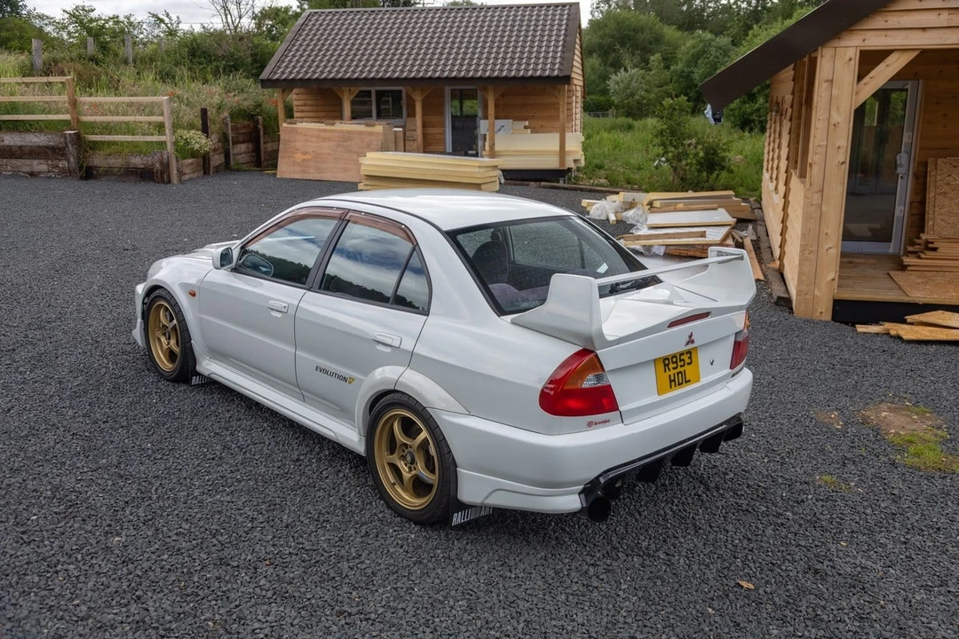 1998 Mitsubishi Lancer Evolution V 6th Gen - Image 22 of 30