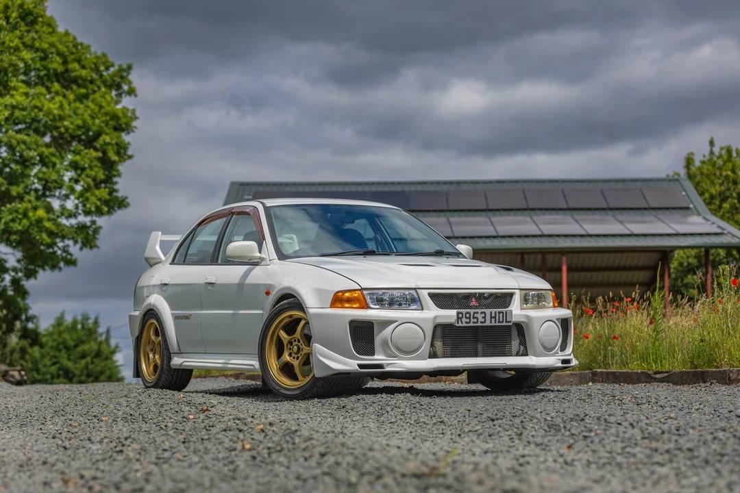1998 Mitsubishi Lancer Evolution V 6th Gen - Image 25 of 30