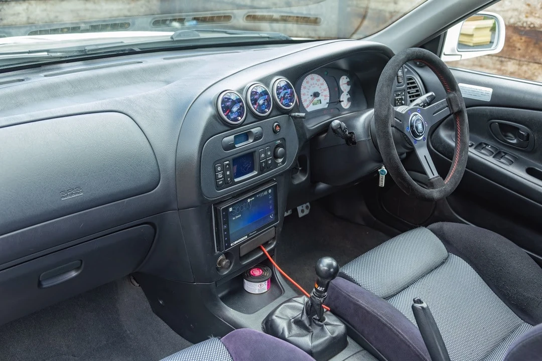 1998 Mitsubishi Lancer Evolution V 6th Gen - Image 9 of 30