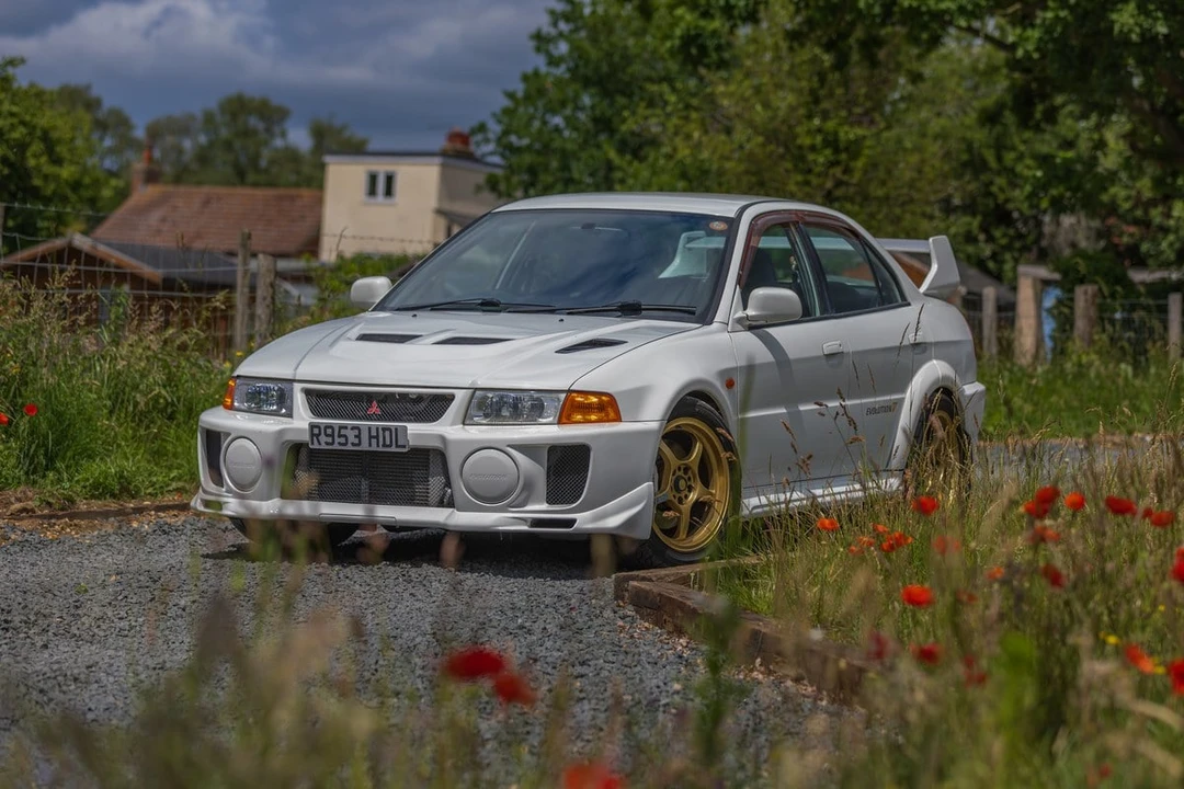 1998 Mitsubishi Lancer Evolution V 6th Gen - Image 3 of 30