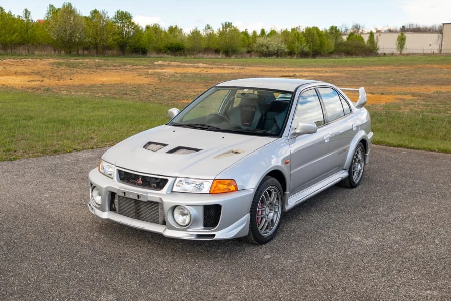 1998 Mitsubishi Lancer Evolution V 6th Gen - Image 12 of 31