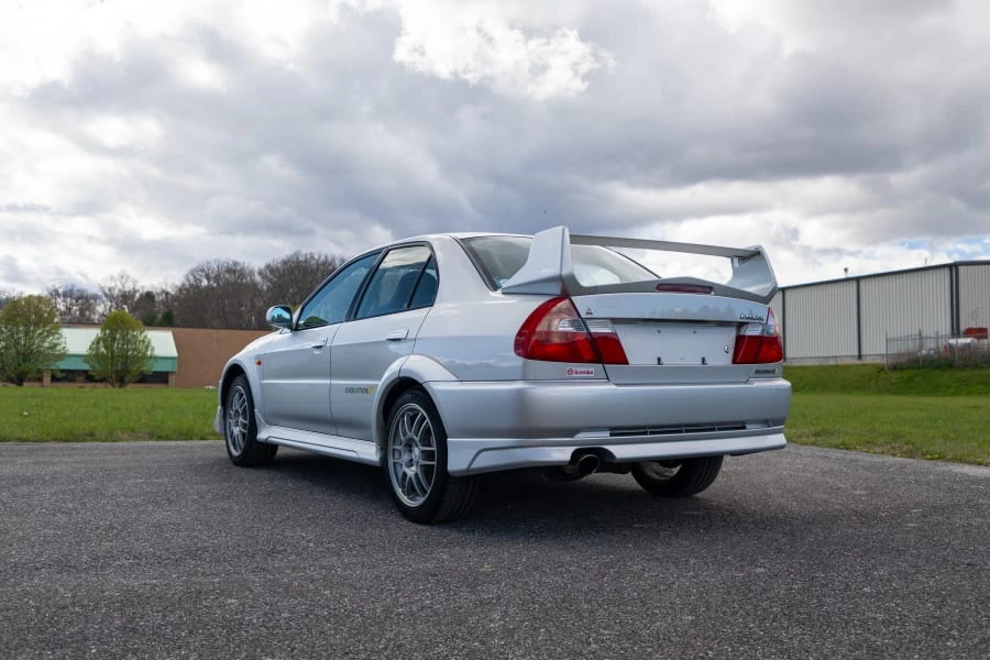 1998 Mitsubishi Lancer Evolution V 6th Gen - Image 7 of 31