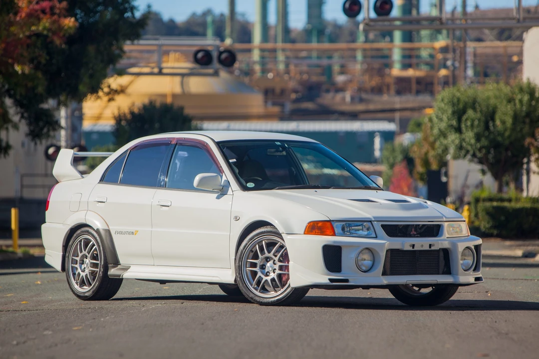 1998 Mitsubishi Lancer Evolution V 6th Gen - Image 3 of 31
