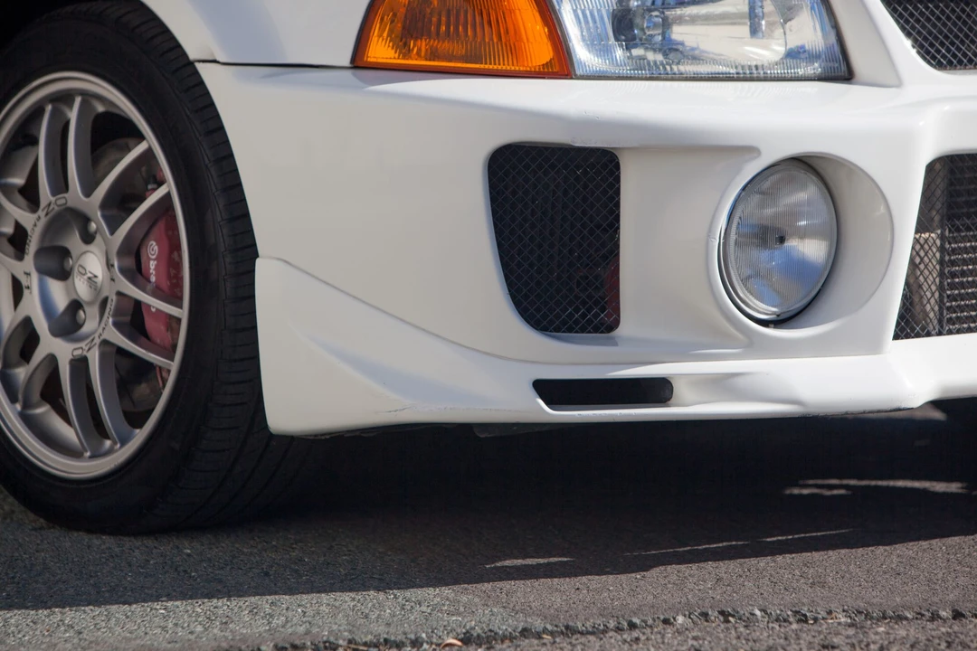 1998 Mitsubishi Lancer Evolution V 6th Gen - Image 30 of 31