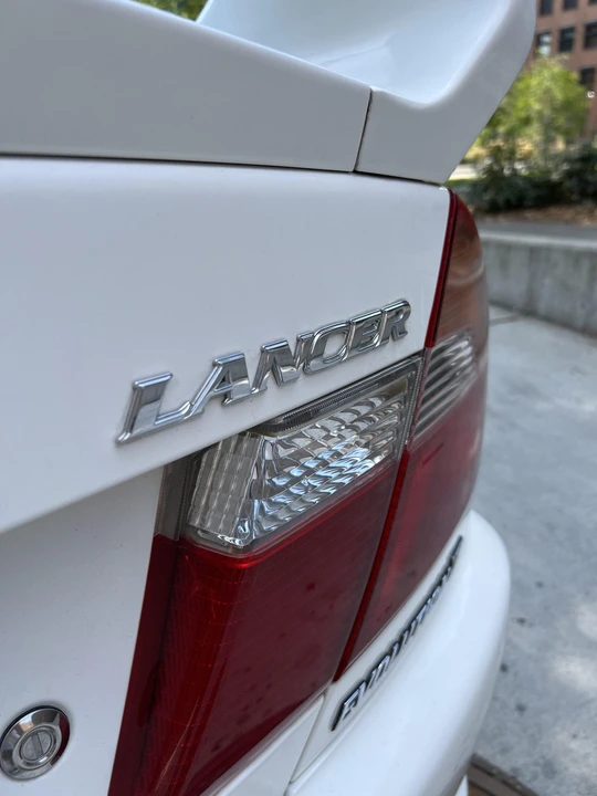 1998 Mitsubishi Lancer Evolution V 6th Gen - Image 28 of 31