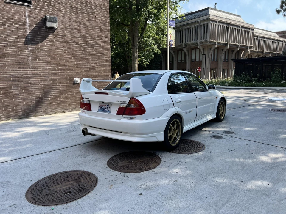 1998 Mitsubishi Lancer Evolution V 6th Gen - Image 7 of 31