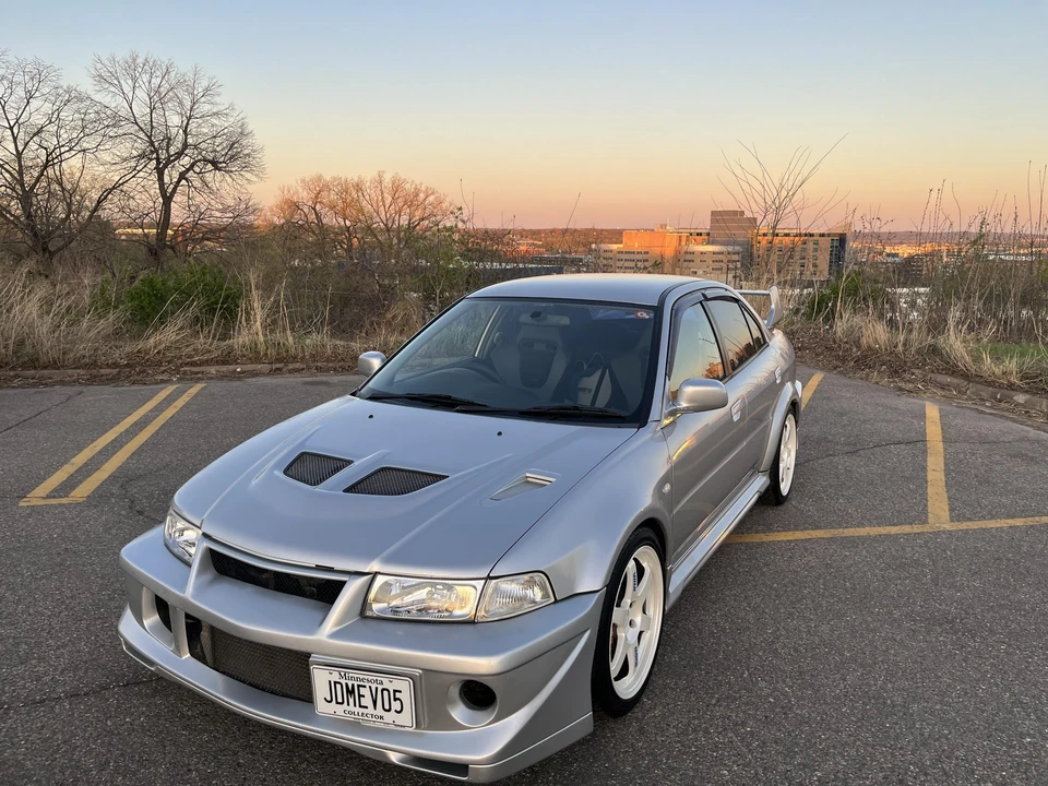 1998 Mitsubishi Lancer Evolution V 6th Gen - Image 6 of 31