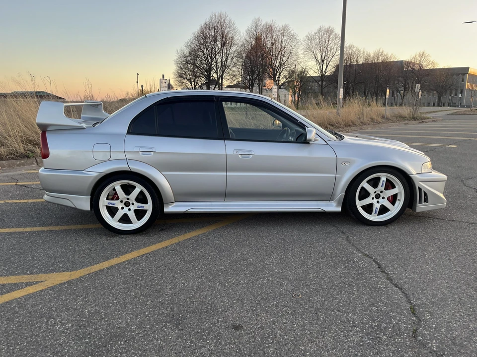 1998 Mitsubishi Lancer Evolution V 6th Gen - Image 30 of 31