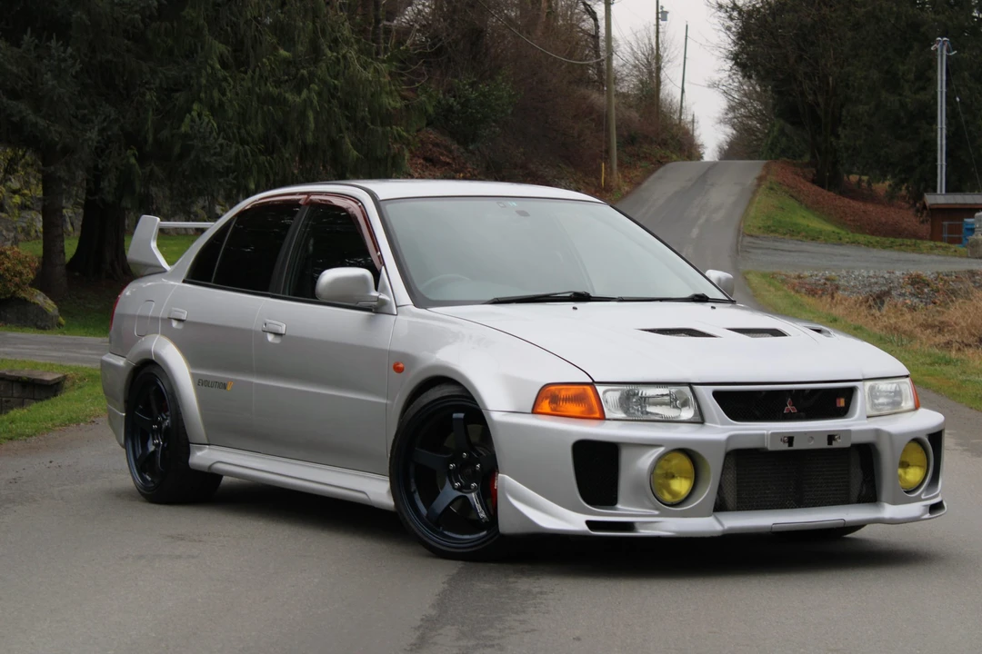 1998 Mitsubishi Lancer Evolution V 6th Gen - Image 2 of 31