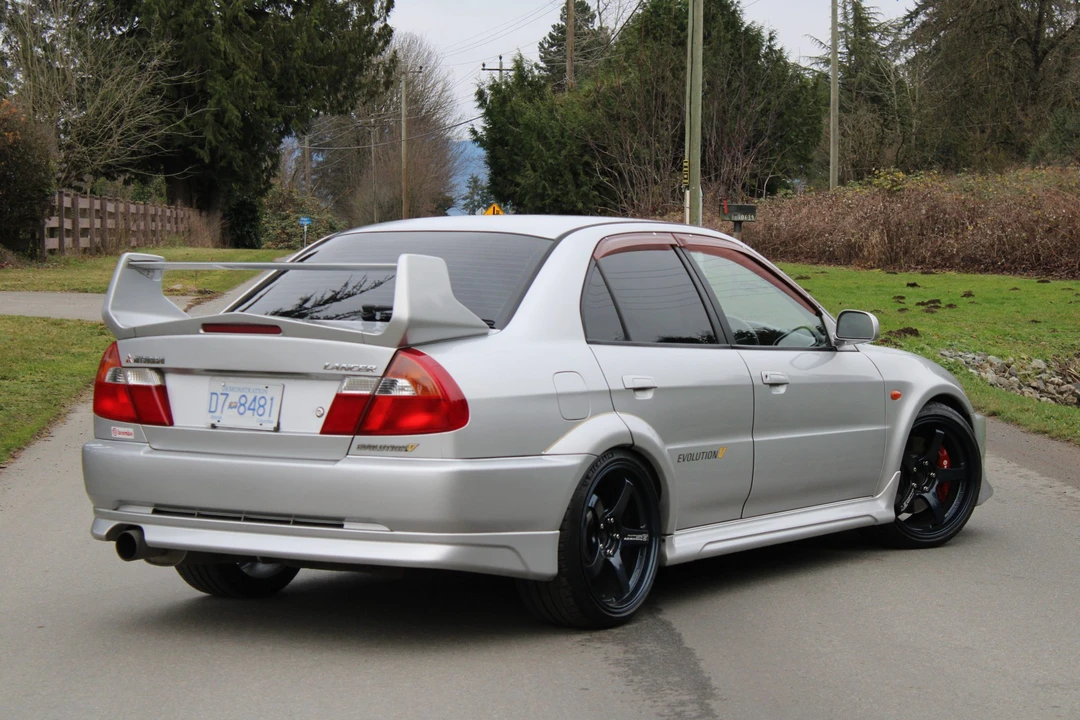 1998 Mitsubishi Lancer Evolution V 6th Gen - Image 21 of 31