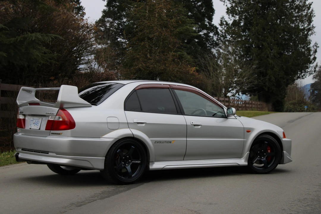 1998 Mitsubishi Lancer Evolution V 6th Gen - Image 24 of 31