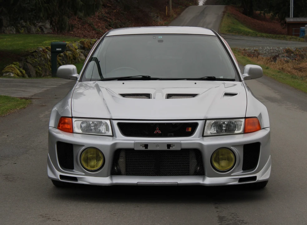 1998 Mitsubishi Lancer Evolution V 6th Gen - Image 6 of 31
