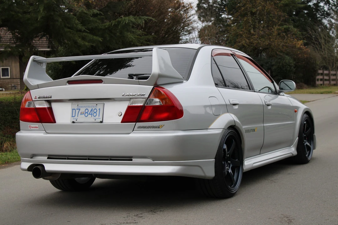 1998 Mitsubishi Lancer Evolution V 6th Gen - Image 19 of 31