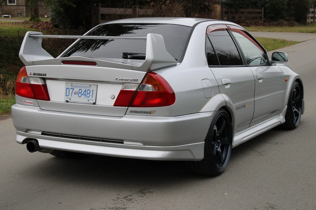1998 Mitsubishi Lancer Evolution V 6th Gen - Image 20 of 31