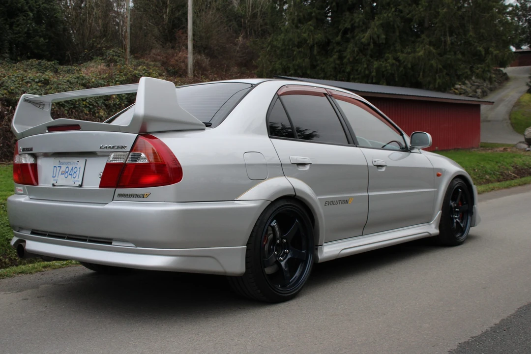 1998 Mitsubishi Lancer Evolution V 6th Gen - Image 23 of 31