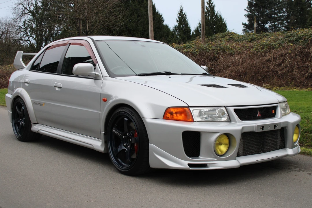 1998 Mitsubishi Lancer Evolution V 6th Gen - Image 4 of 31