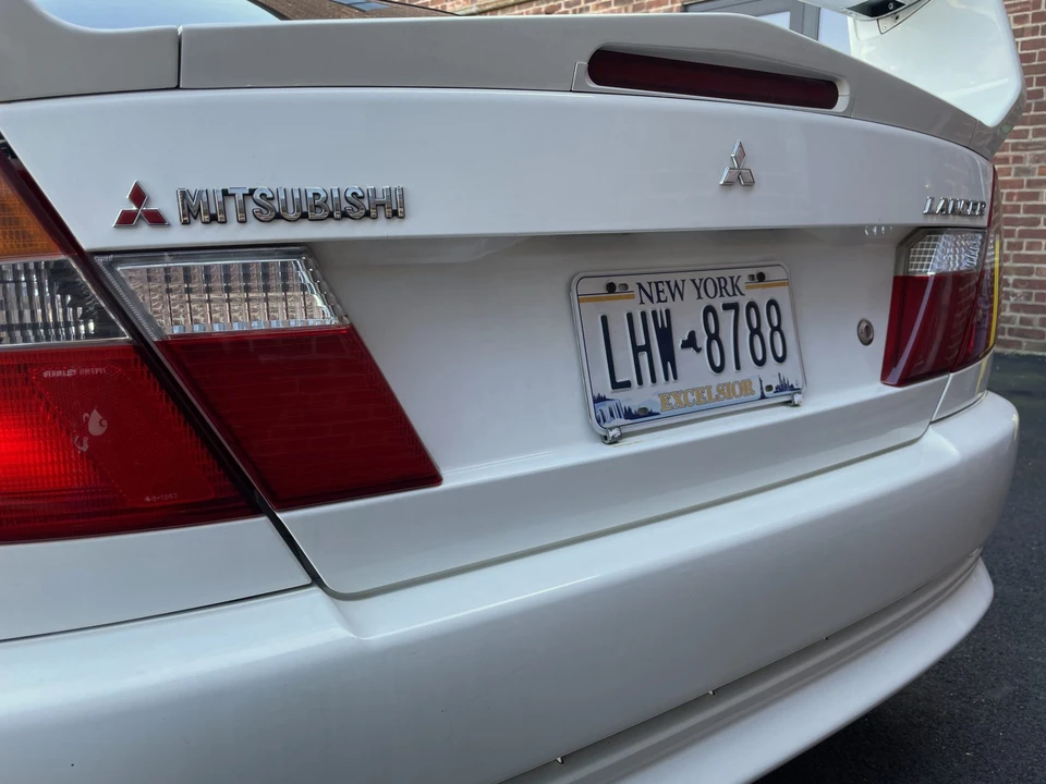 1998 Mitsubishi Lancer Evolution V 6th Gen - Image 14 of 31