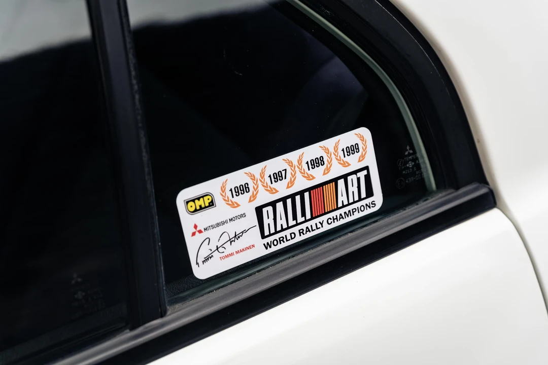 1998 Mitsubishi Lancer Evolution V 6th Gen - Image 26 of 31