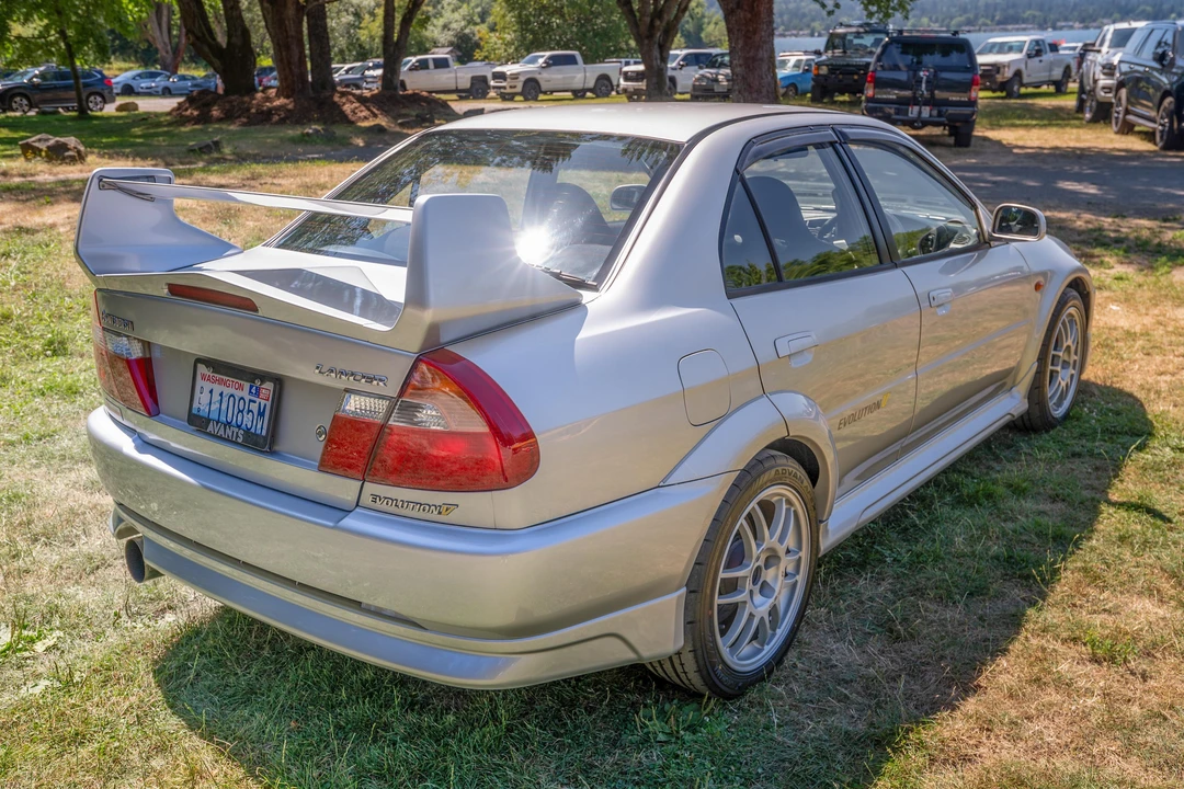 1998 Mitsubishi Lancer Evolution V 6th Gen - Image 10 of 31