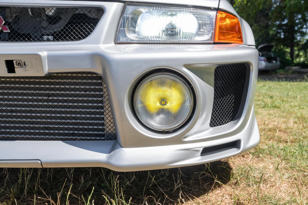 1998 Mitsubishi Lancer Evolution V 6th Gen - Image 14 of 31