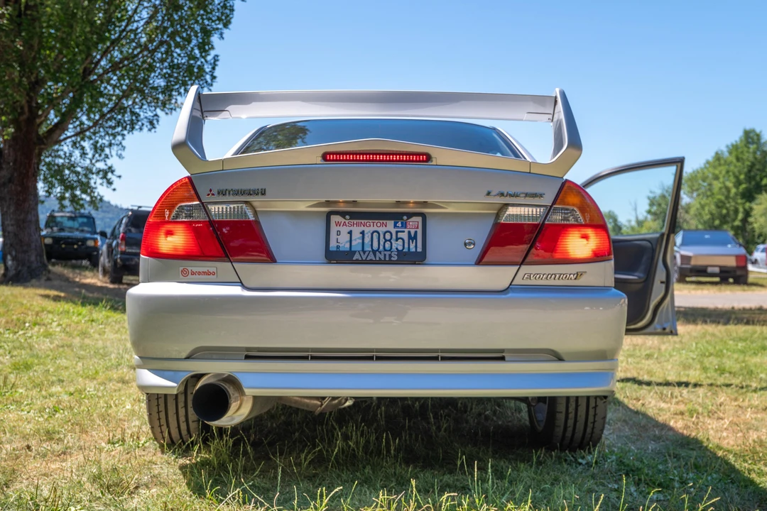 1998 Mitsubishi Lancer Evolution V 6th Gen - Image 9 of 31