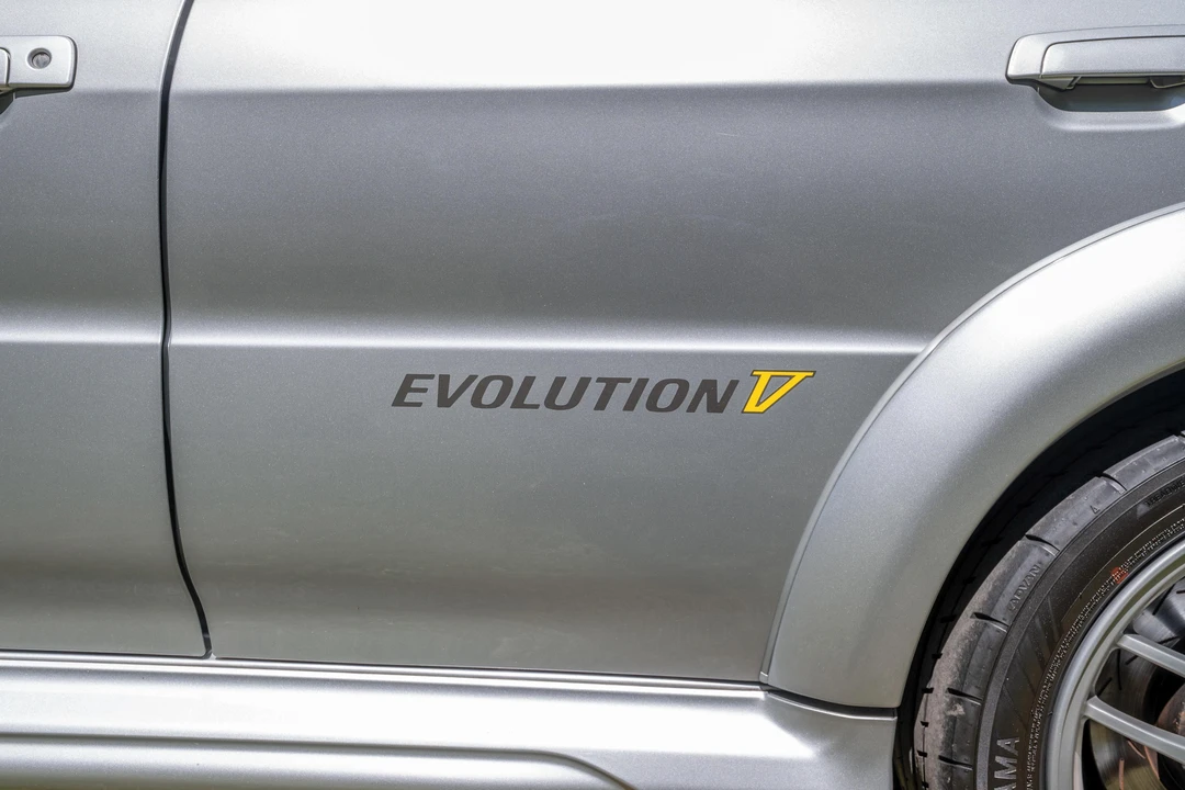 1998 Mitsubishi Lancer Evolution V 6th Gen - Image 30 of 31