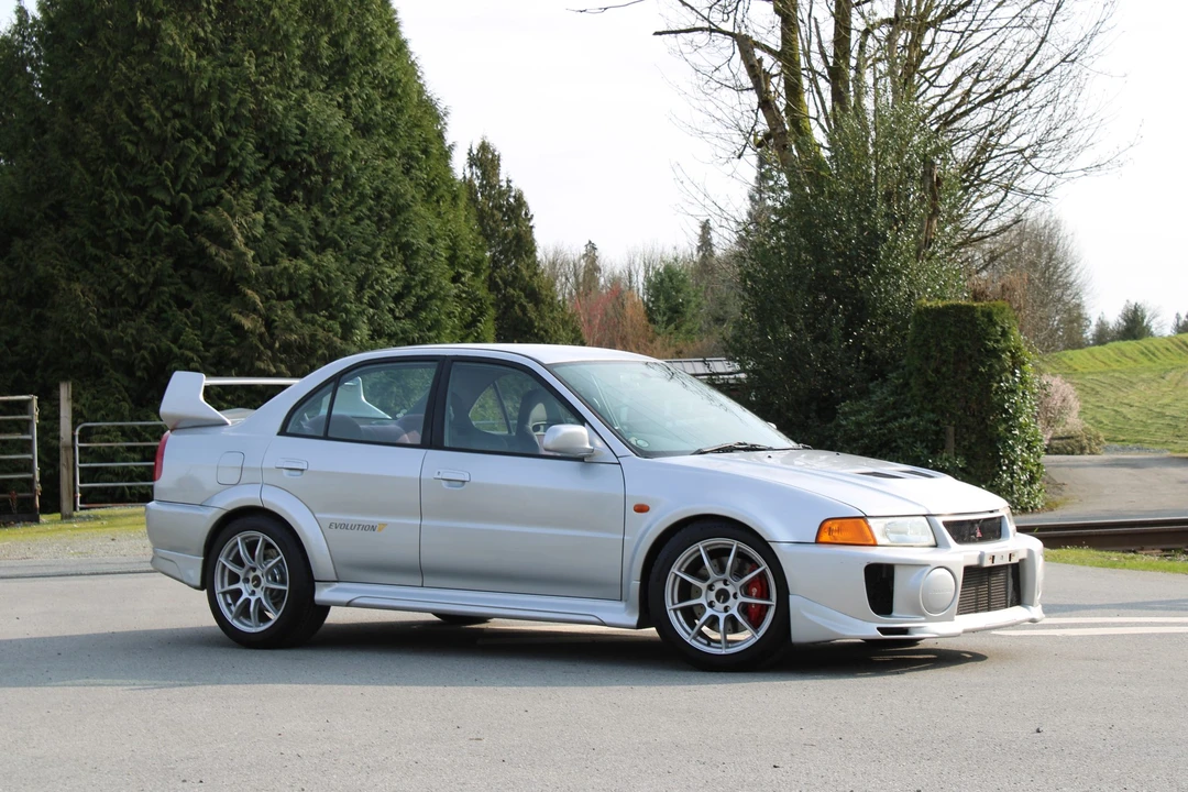 1998 Mitsubishi Lancer Evolution V 6th Gen - Image 29 of 31