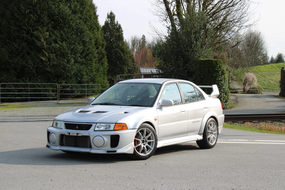 1998 Mitsubishi Lancer Evolution V 6th Gen - Image 7 of 31