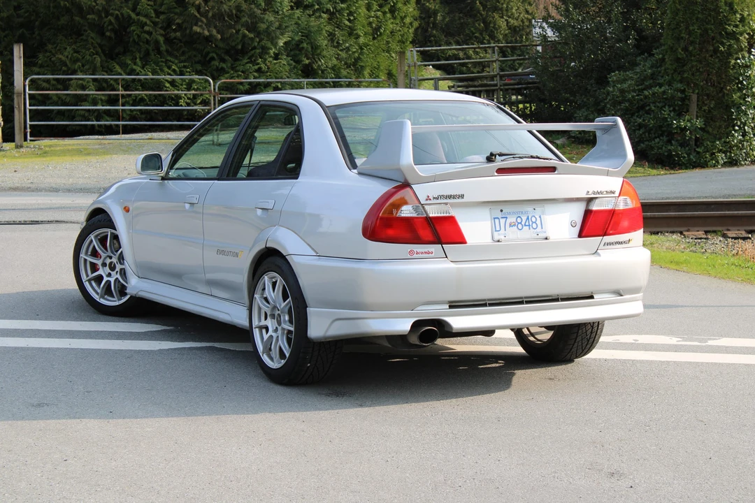 1998 Mitsubishi Lancer Evolution V 6th Gen - Image 16 of 31