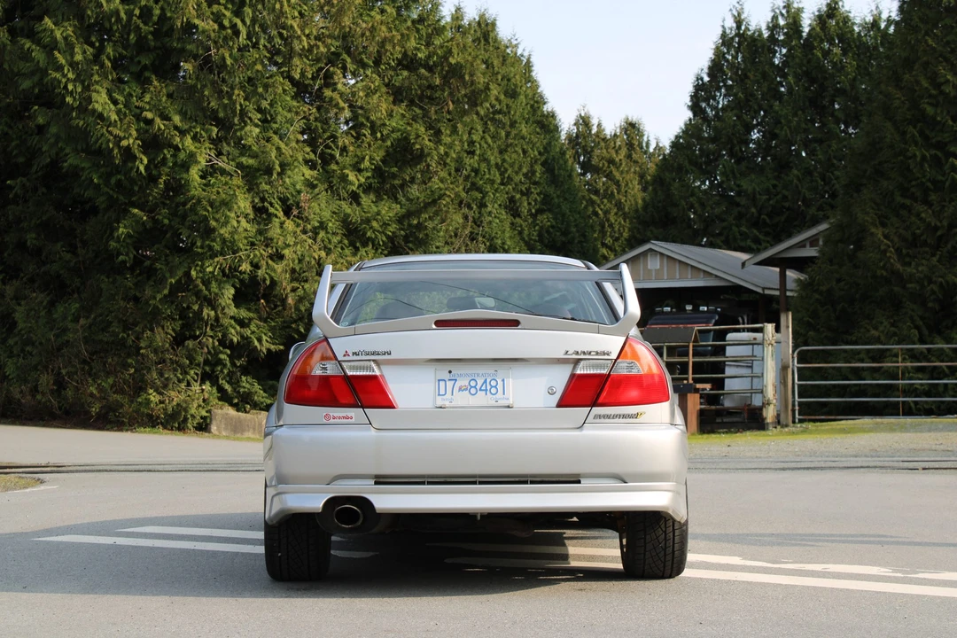 1998 Mitsubishi Lancer Evolution V 6th Gen - Image 19 of 31