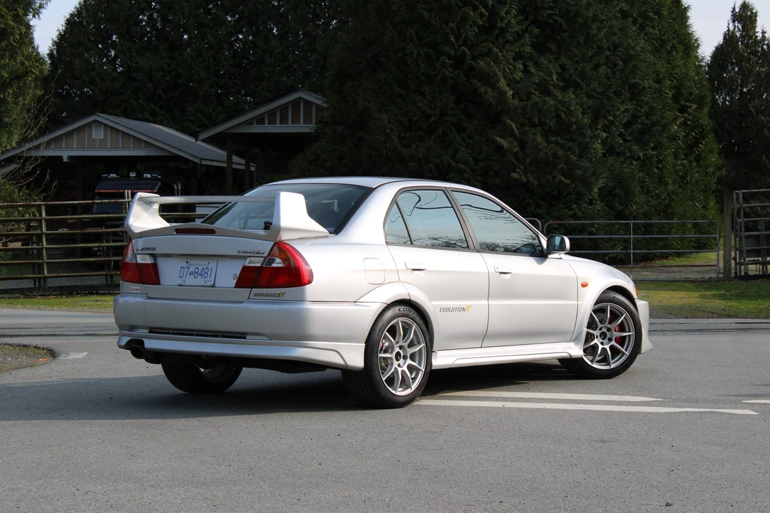 1998 Mitsubishi Lancer Evolution V 6th Gen - Image 25 of 31