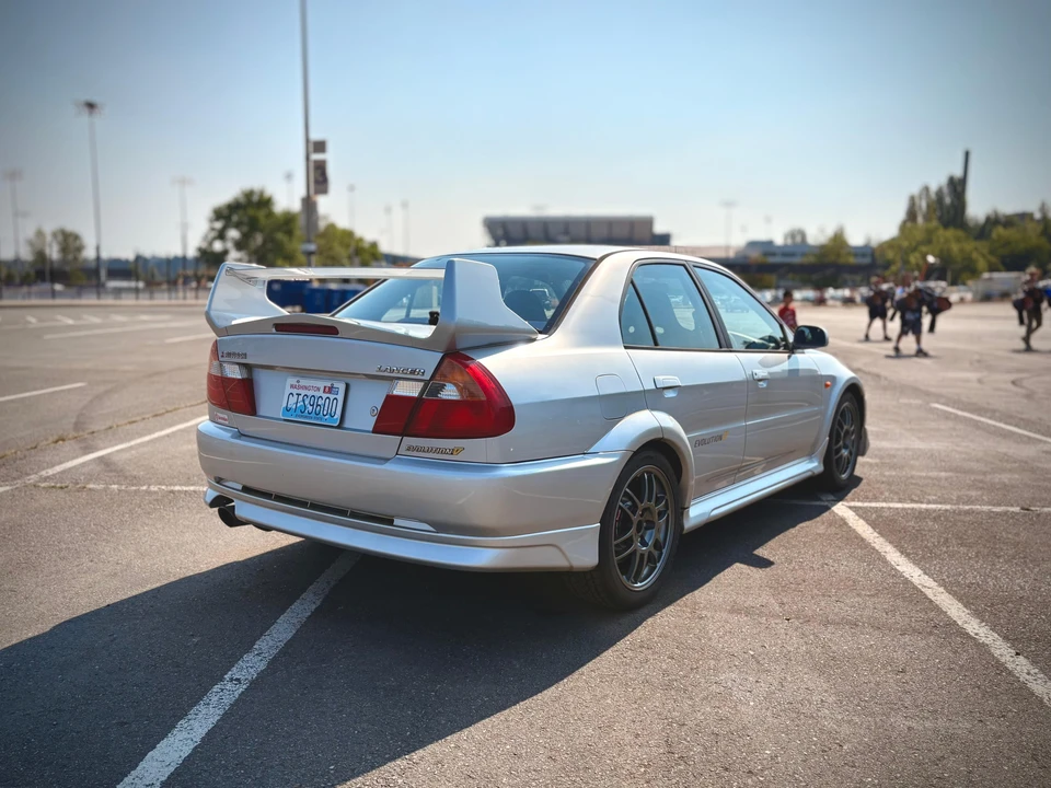 1998 Mitsubishi Lancer Evolution V 6th Gen - Image 16 of 31