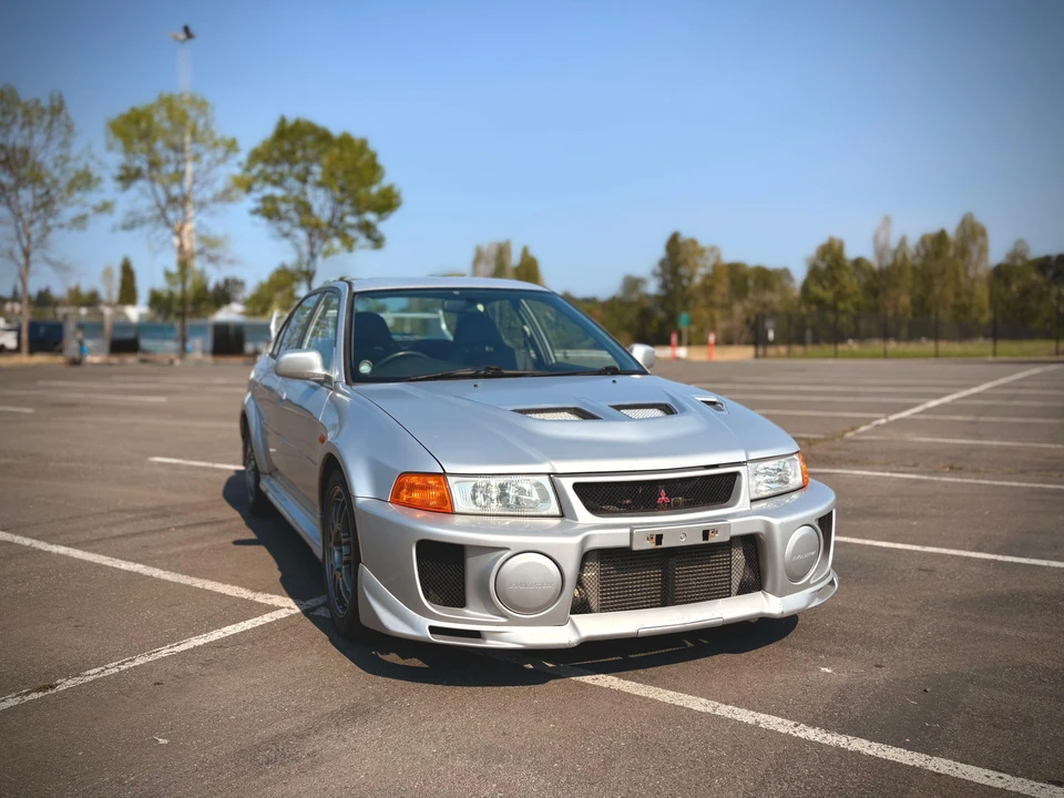 1998 Mitsubishi Lancer Evolution V 6th Gen - Image 23 of 31