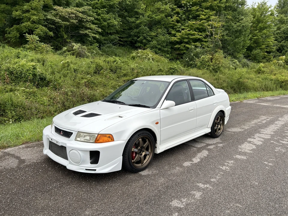 1998 Mitsubishi Lancer Evolution V 6th Gen - Image 5 of 31