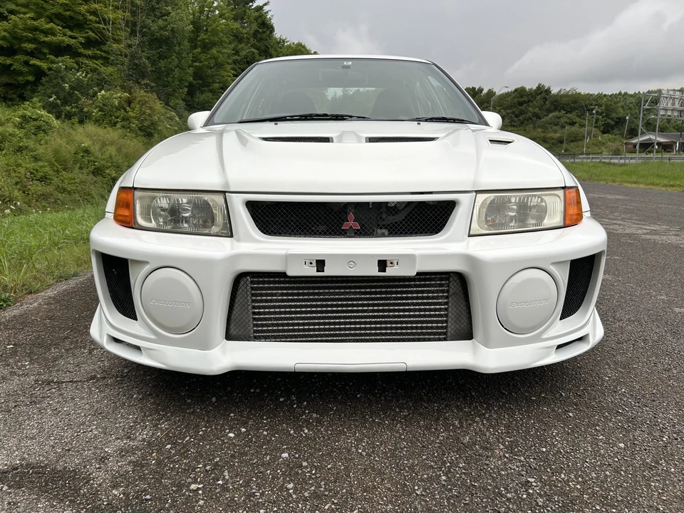 1998 Mitsubishi Lancer Evolution V 6th Gen - Image 8 of 31