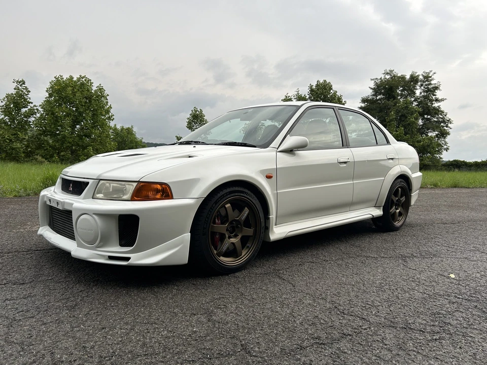 1998 Mitsubishi Lancer Evolution V 6th Gen - Image 3 of 31